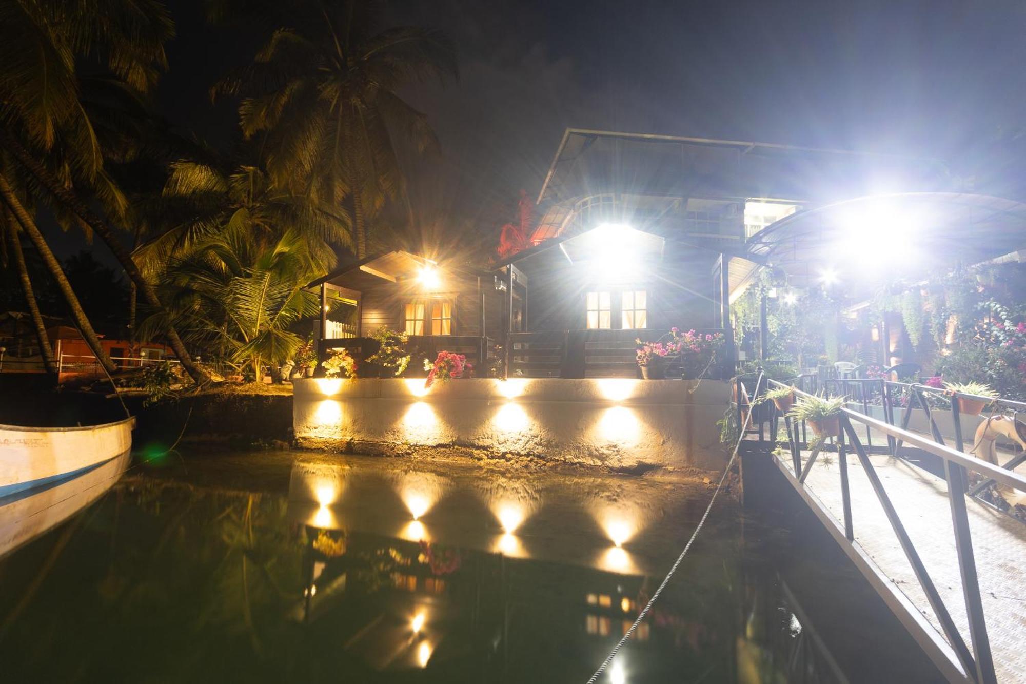 Sal Riviera Hotel Cavelossim Exterior foto